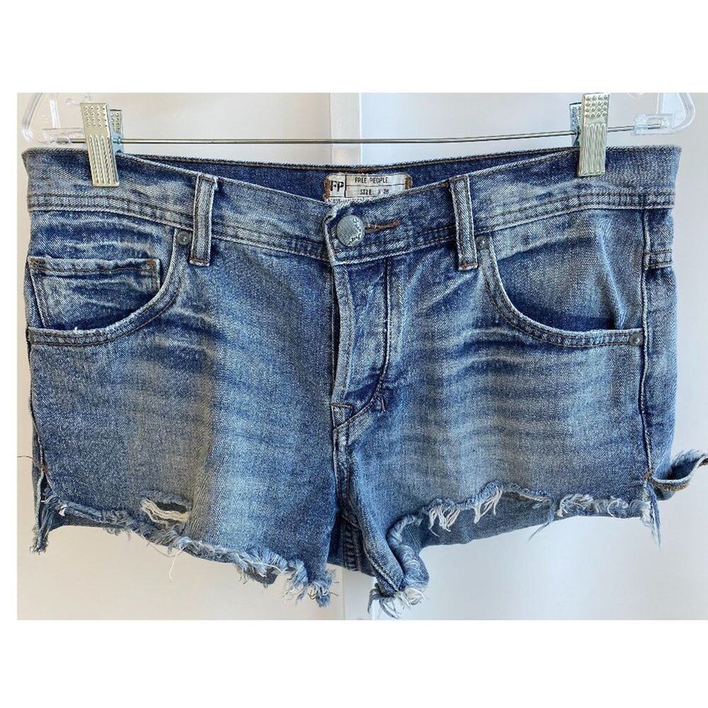 Free People cut off denim short distressed size 28